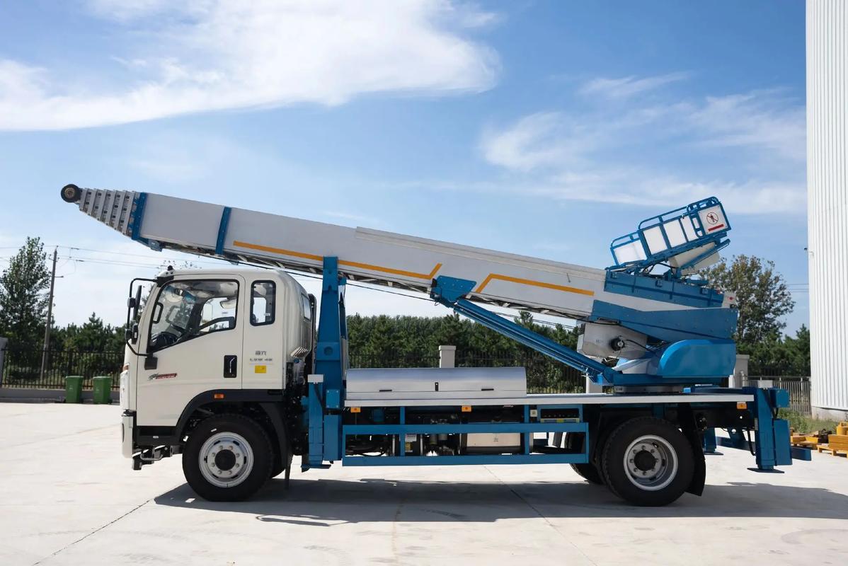 宁波江北云梯上料车租赁费用